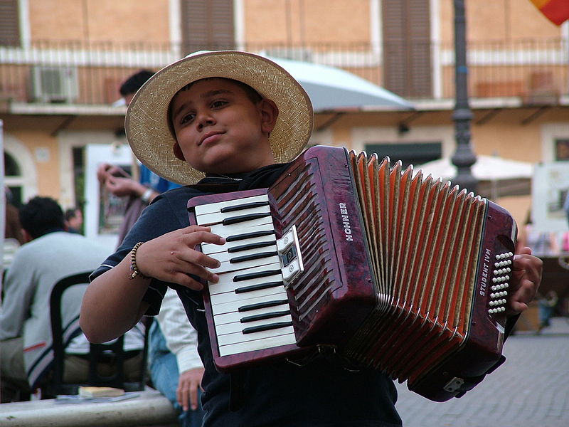 wikiboyplayingaccordion.jpg