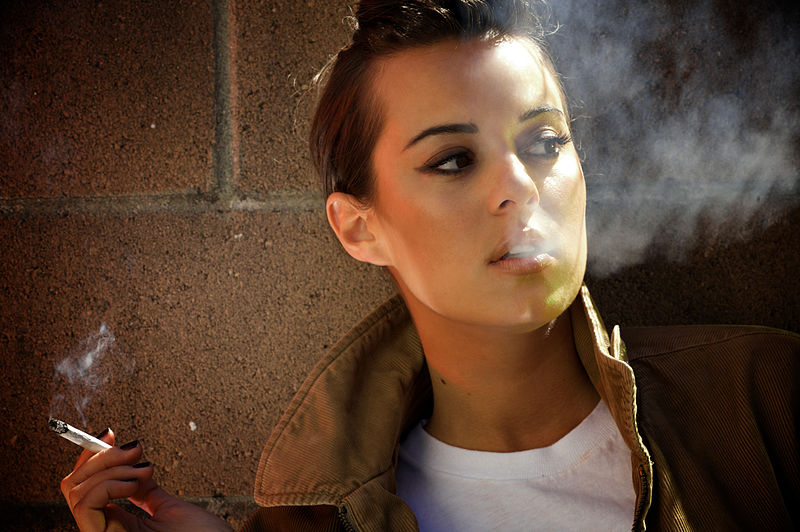 wikimodelsmoking.jpg